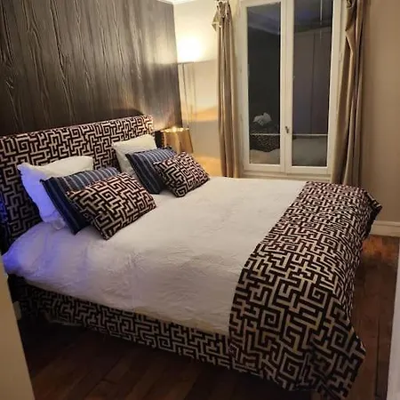 Pic De Notre Dame, Charming Paříž