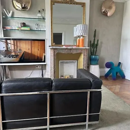 Pic De Notre Dame, Charming