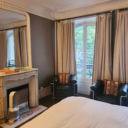 Pic De Notre Dame, Charming * Paříž