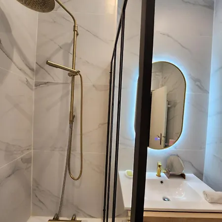 Pic De Notre Dame, Charming Paříž