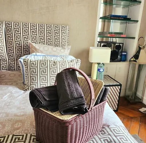 Pic De Notre Dame, Charming