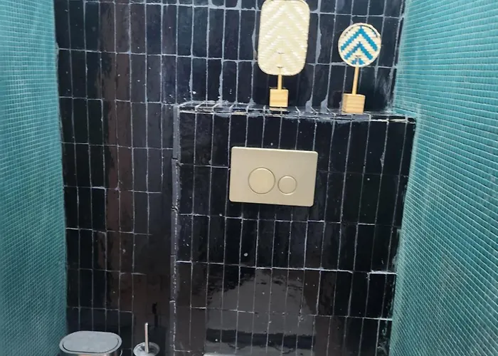 Pic De Notre Dame, Charming