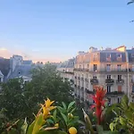 Pic De Notre Dame, Charming